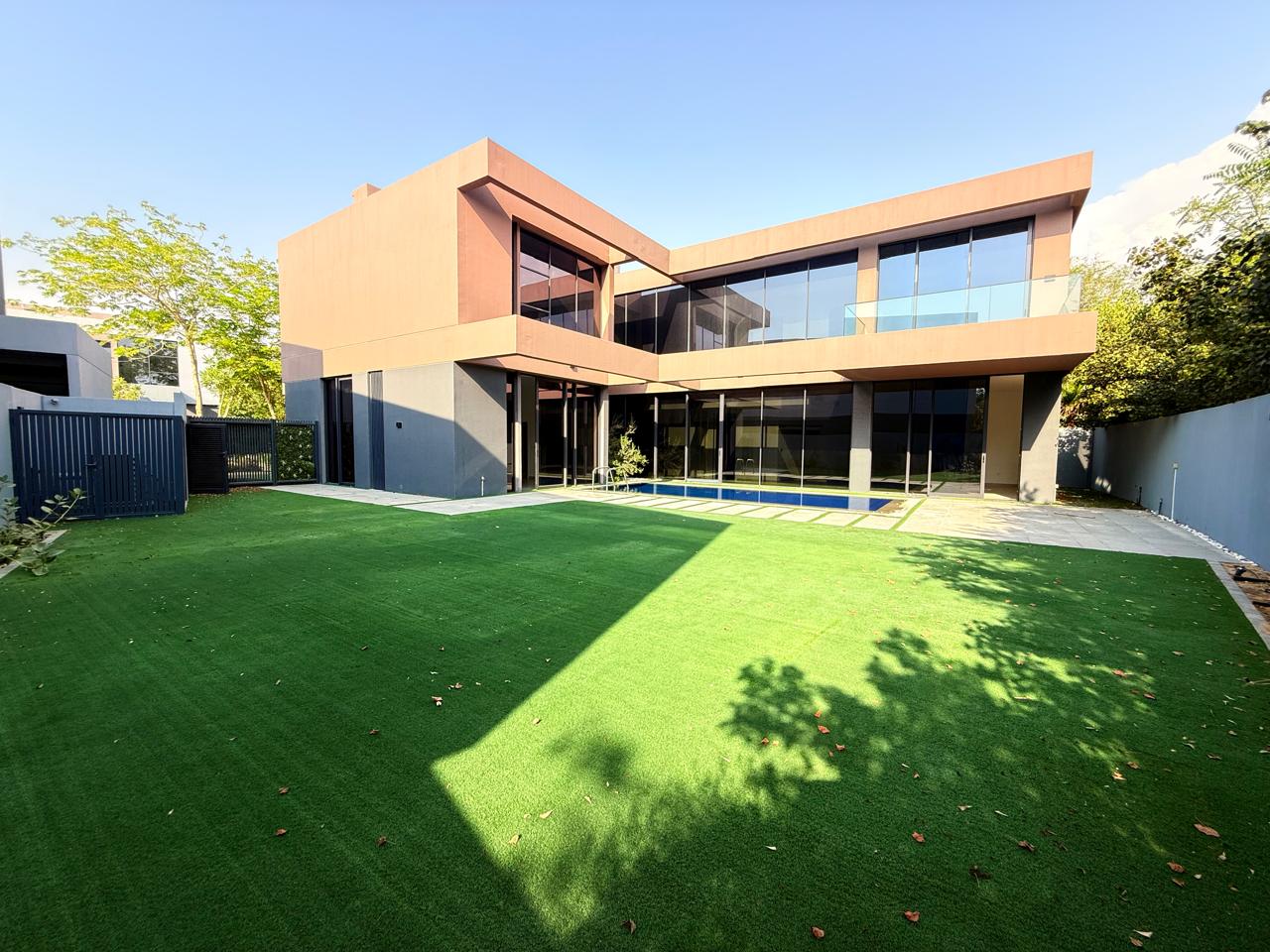 5 BR Villa with Private Pool and Water View for rent in Sendian, Masaar
